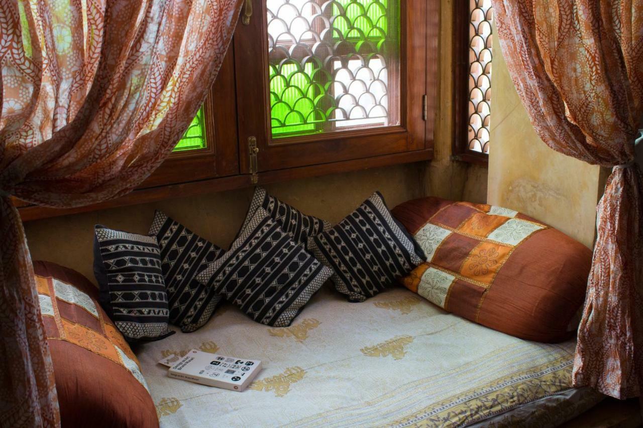 Jaisal Castle Homestay Jaipur Ngoại thất bức ảnh